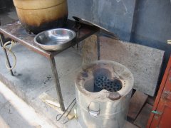 10-Cooking on coal briquettes